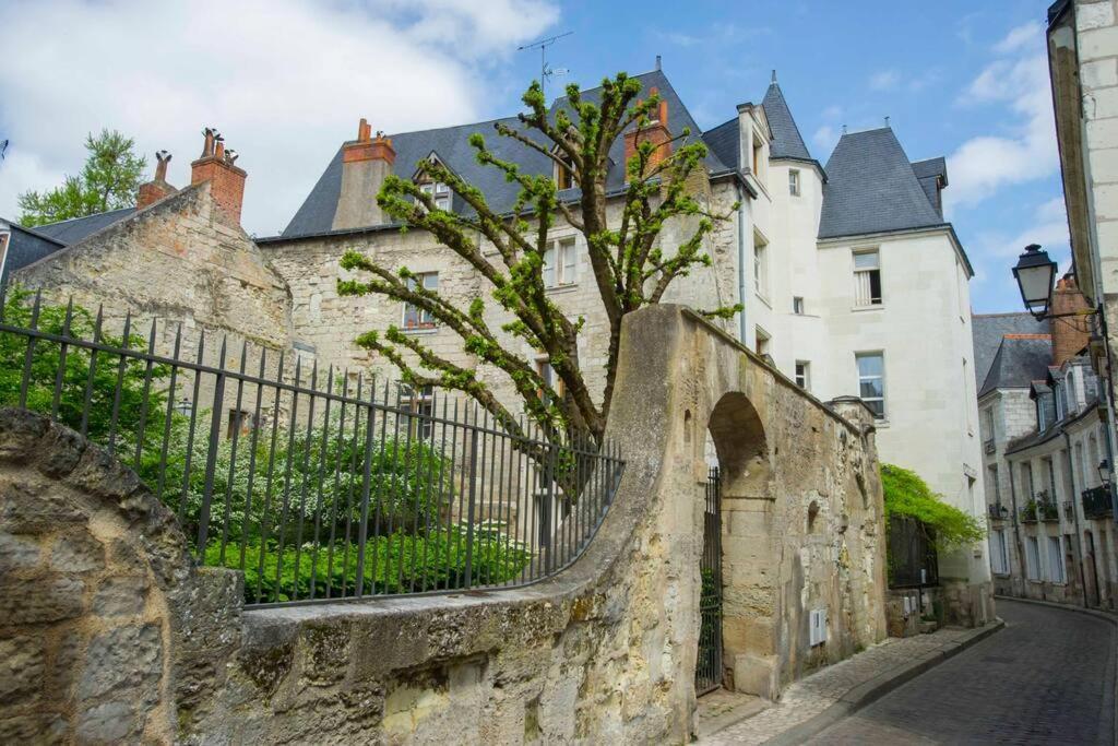 Appartement De Caractere Au Coeur Du Vieux Tours Bagian luar foto