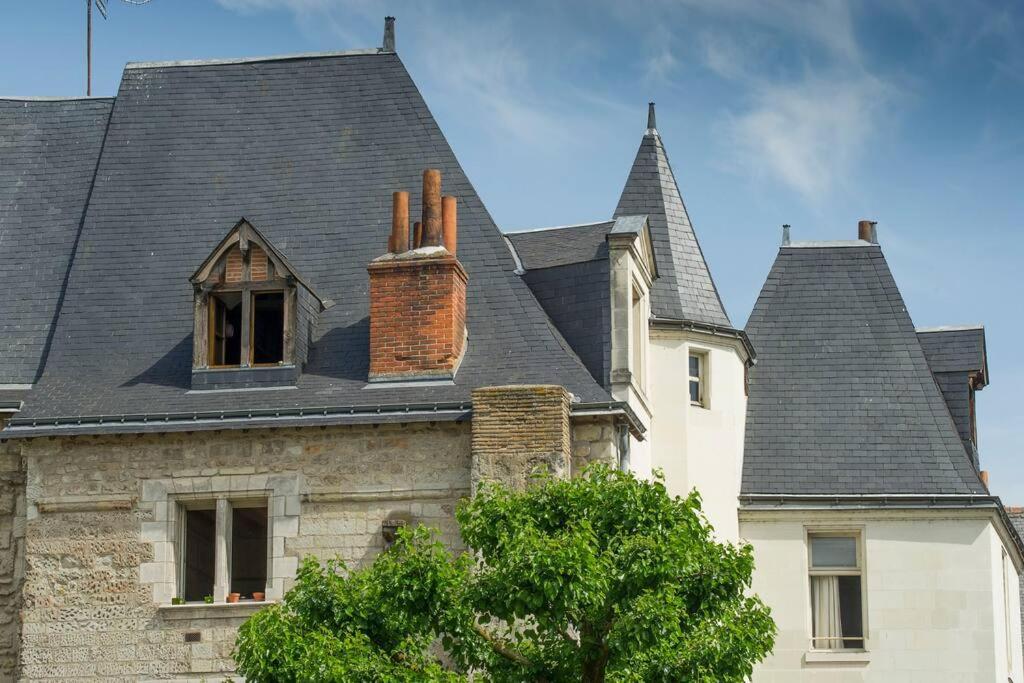 Appartement De Caractere Au Coeur Du Vieux Tours Bagian luar foto