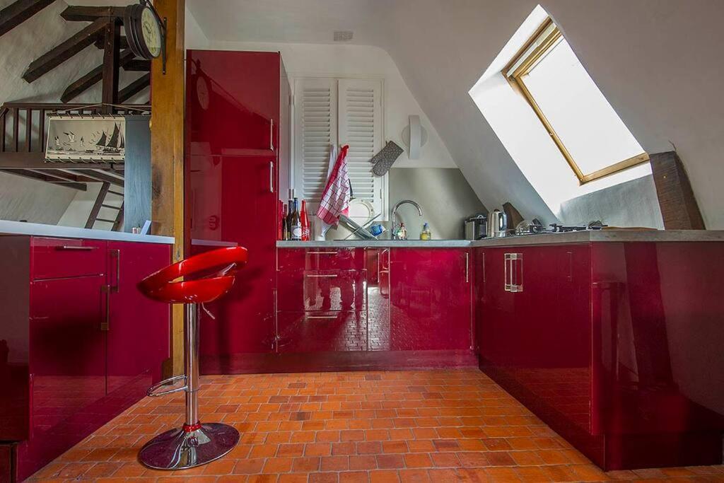 Appartement De Caractere Au Coeur Du Vieux Tours Bagian luar foto